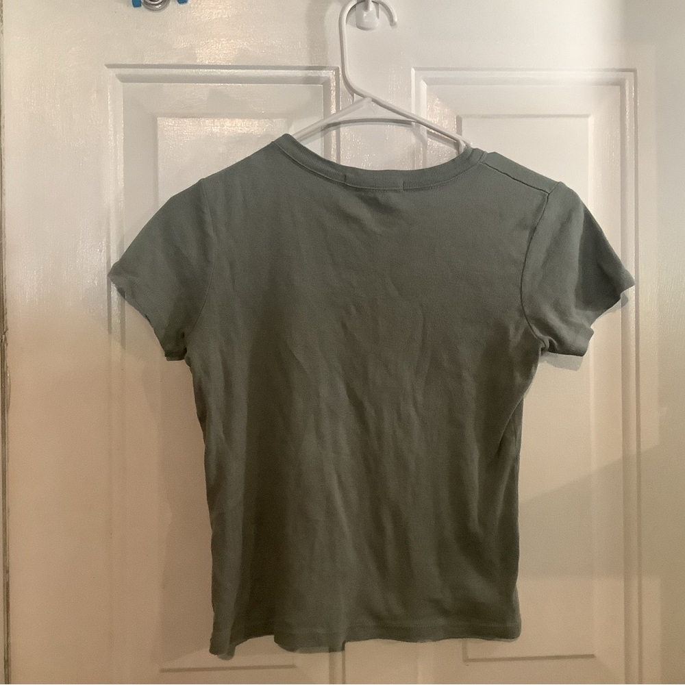 Brandy Melville sage green short sleeve, scoop neck Cotton t shirt - Picture 2 of 8